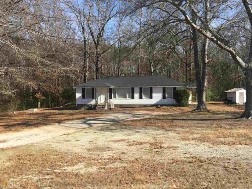 15 Della Slaton Rd, Comer, GA 30629-1948