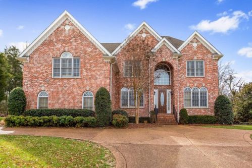 1125 Meadow Bridge Ln, Triune, TN 37014-9109