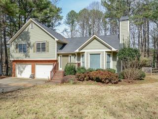 4022 Bent Willow Ln, Holly Springs, GA 30189-1513
