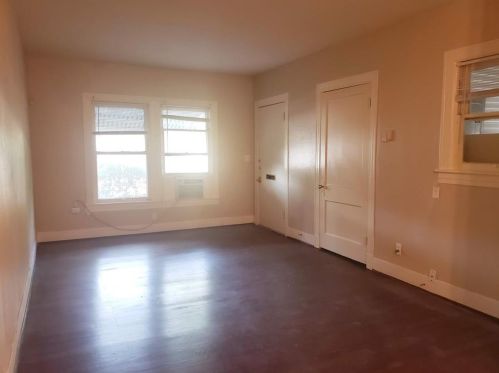 5010 Goodwin Ave, Dallas TX  75206-6203 exterior