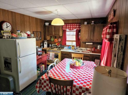 7667 Highway 5, Side Lake, MN 55781-8407