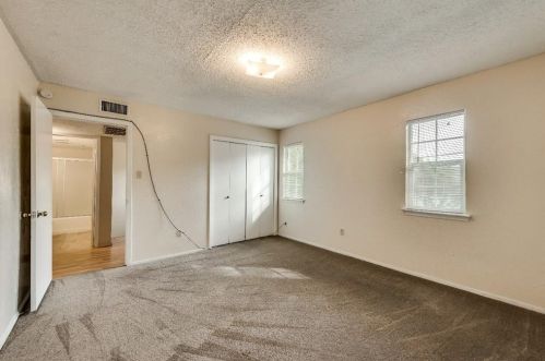 703 Shady Grv Rd, Irving TX  75060-6119 exterior