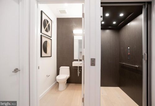 123 23 St, Philadelphia PA 19121-1329 exterior