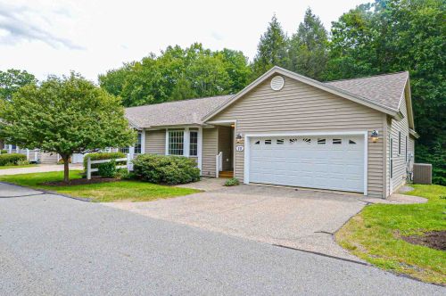 10 Maplevale Rd, South Hampton, NH