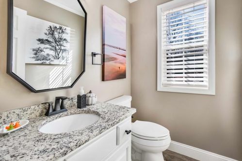 1786 Marietta Rd, Atlanta GA  30318-2717 exterior