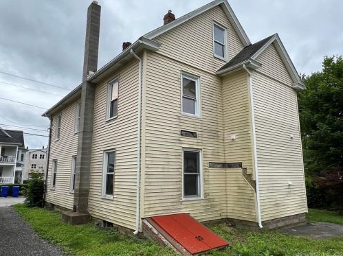 80 Wolcott Ave, Torrington CT  06790-4545 exterior