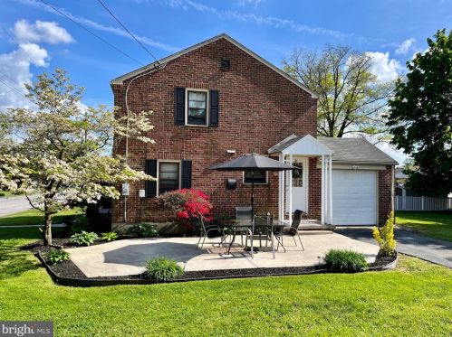 2762 Clear Springs Blvd, York, PA 17406-3005