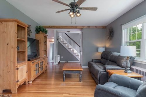 19 Drakestown Rd, Hackettstown NJ  07840-5649 exterior
