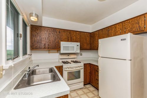 15354 Plank Rd, Sycamore IL  60178-8743 exterior