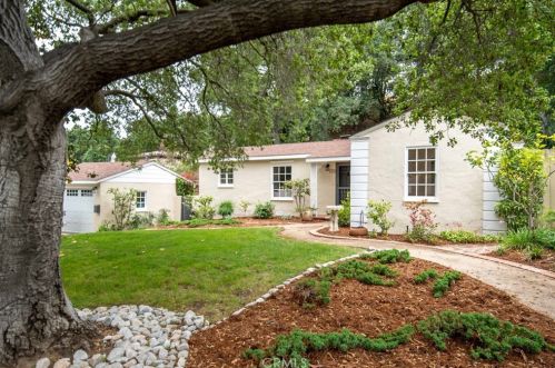 1368 Opechee Way, Glendale, CA 91208-1967