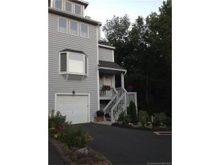 13 Brookview Cir, Collinsville, CT 06019-2027