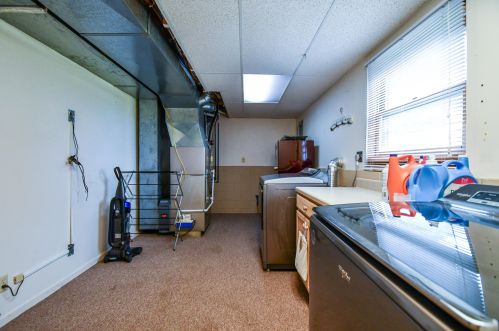 3592 Hampton Rd, Springfield OH  45502-9690 exterior