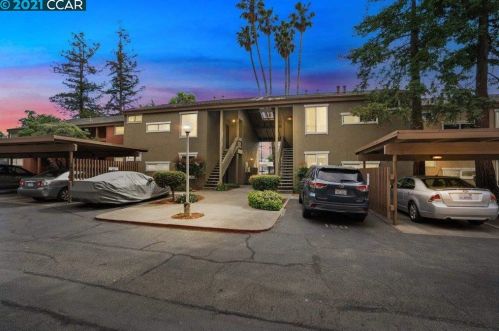810 Oak Grove Rd, Concord CA  94518-3562 exterior