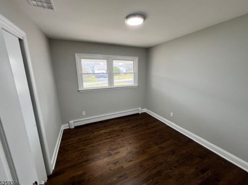 26 Ashwood Ave, Dover NJ  07869-1303 exterior