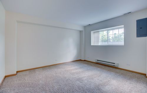 896 Emerald Dr, Pingree Grove IL  60140-9114 exterior
