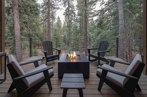 11901 Sitzmark Way, Truckee CA  96161-6139 exterior