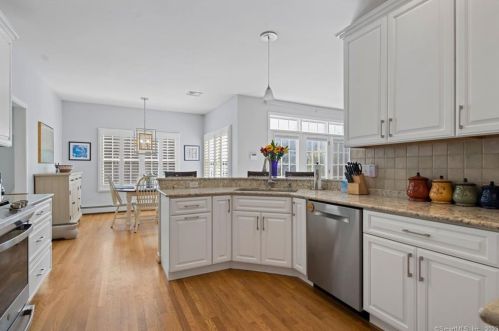 8 Winter Village Rd, Granby CT  06035-1130 exterior
