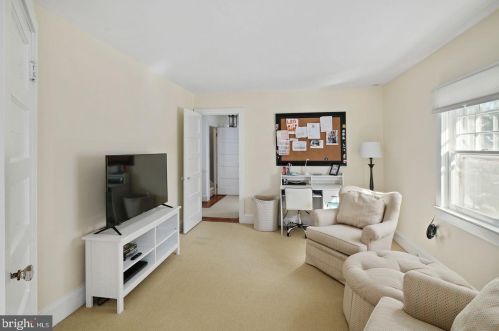 210 Jefferson Ave, Haddonfield NJ 08033-3410 exterior