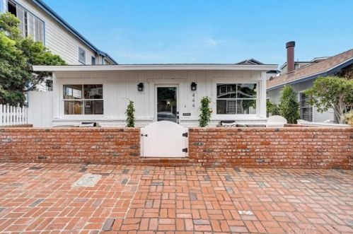 444 35th St, Manhattan Beach, CA 90266-3321