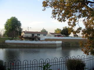 100 Fairground Ave, Hollowayville, IL 61356-8247