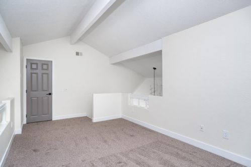 4670 Cordoba Way, Oceanside CA  92056-5104 exterior