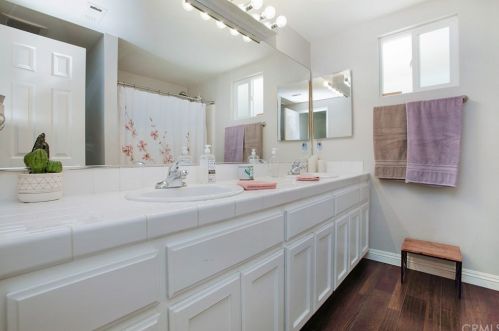 5543 Wentworth Dr, Riverside CA  92505-3151 exterior