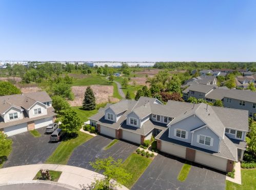 1547 Candlestick Way, Waukegan, IL 60085-8648
