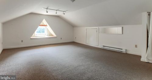 251 Hanover St, Carlisle PA  17013-1928 exterior