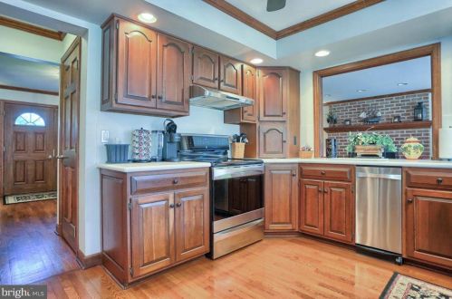 54 Strayer Dr, Carlisle PA 17013-4404 exterior