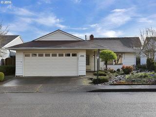 15400 Alderbrook Cir, Portland, OR 97224-5604