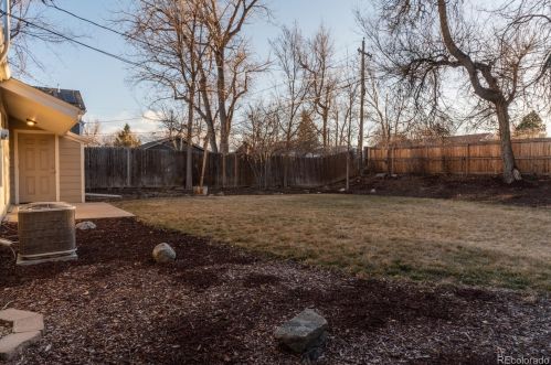 1275 Grape St, Denver CO 80220-5233 exterior