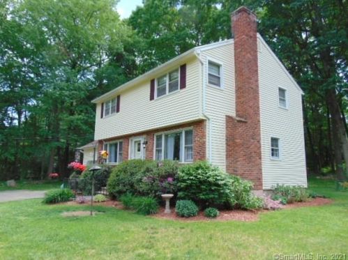 76 Klein Dr, Waterbury, CT 06712-1619