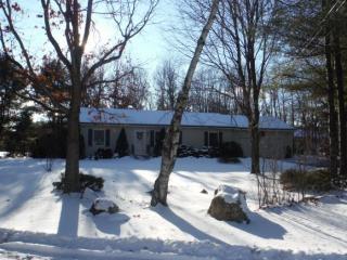 18 Flagg Rd, Rochester, NH 03839-4902