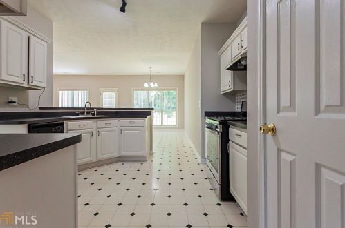 4392 Wheaton Ct, Lithonia, GA 30039-8745