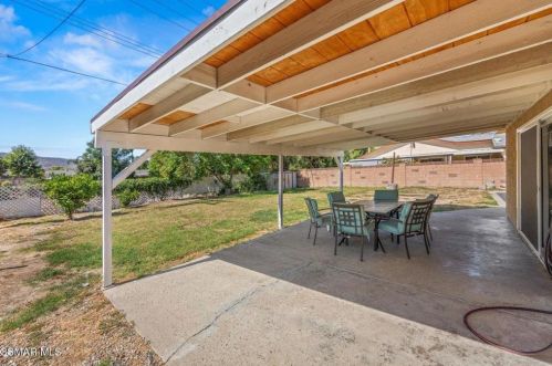 2272 Morley St, Simi Valley CA 93065-3631 exterior