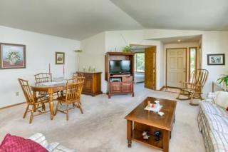320 Orange Ave, Ashland, OR 97520-1100