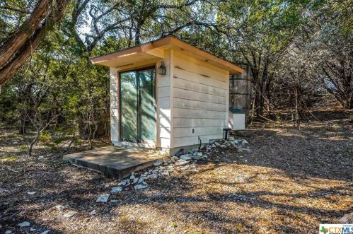 180 Elm Vly Dr, Spring Branch TX 78163-1821 exterior