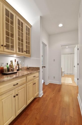 1904 William Dr, Valpo IN  46385-8168 exterior