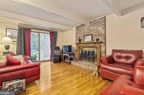 5210 Windmill Ln, Columbia, MD 21044-1328