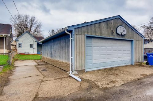 1007 3rd St, Saint Paul MN  55112-7300 exterior