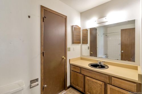 962 Zeno Way, Aurora CO 80017-3393 exterior