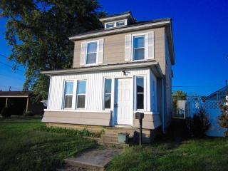 2015 Chestnut St, Kenova, WV 25530-1016