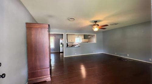 501 San Gabriel St, Rockdale, TX 76567-2328