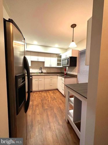 1203 Springwood Ct, Arnold MD  21012-1923 exterior