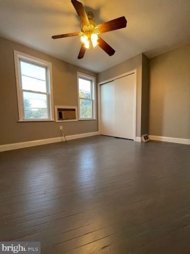 307 Hobart Ave, Trenton NJ  08629-1624 exterior