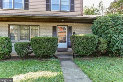 2907 Brisban St, Harrisburg, PA 17111-1635