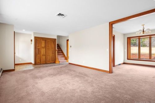 1510 Sullivan Ave, Wapping CT  06074-2711 exterior