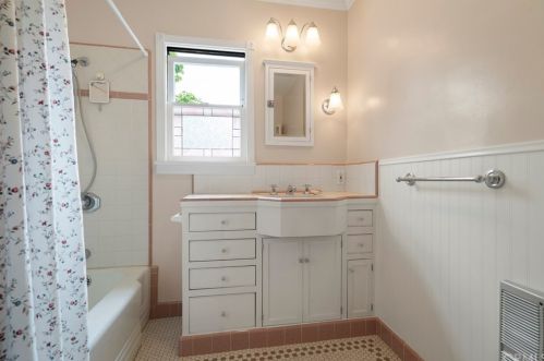 6110 Palm Ave, Riverside CA  92506-2022 exterior