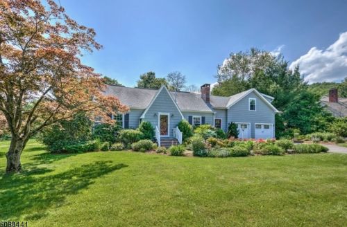 169 Sand Spring Rd, Morristown, NJ 07960-3422