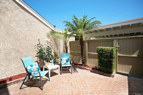 17 Woodfern, Irvine CA  92614-5457 exterior